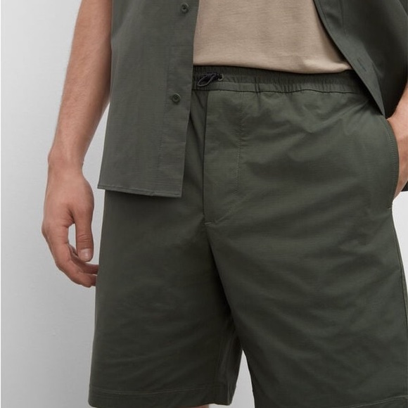 Club Monaco Green Ripstop Shorts - Picture 6 of 6